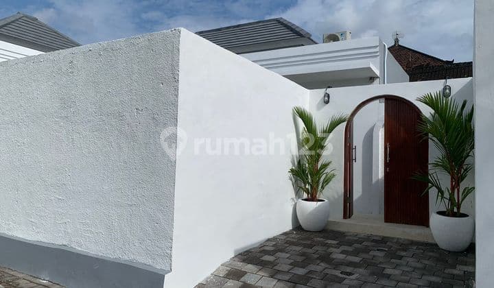 Disewakan Villa Mewah di Seminyak