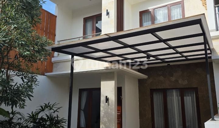 Rumah Semi Villa Siap Huni Lingkungan Perumahan Elit Berlokasi di Nusa Dua