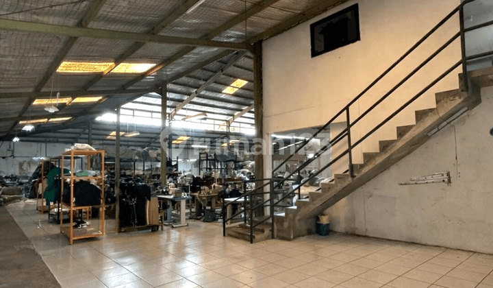 Pabrik Industri yang Sedang Berkembang 3300M² Full Furnished di Sepatan