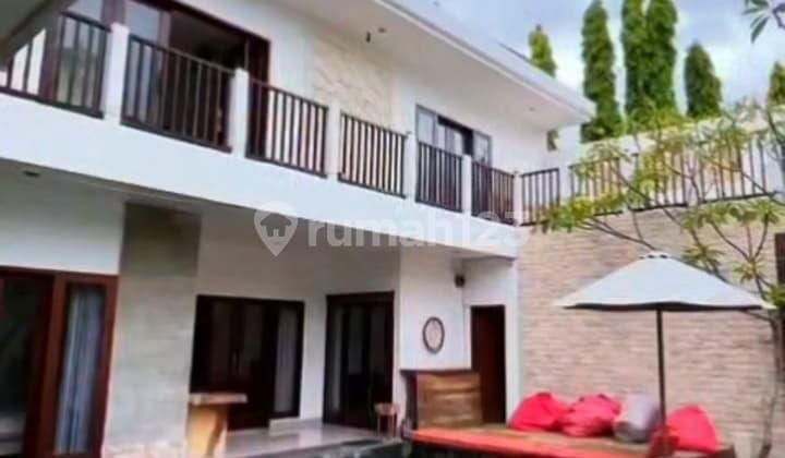 Villa Luas Mumbul Nusa Dua Bali