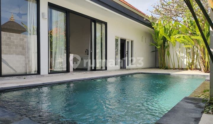 Villa Luas Batubelig Bali
