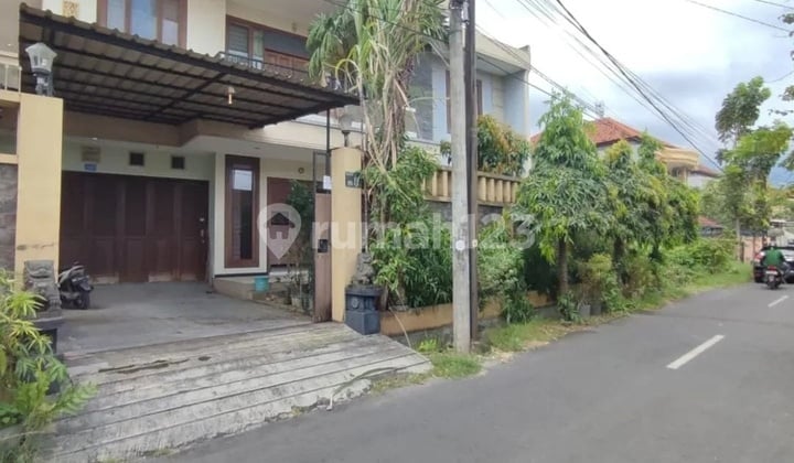 Rumahgatit Subroto Tengahdenpasar Timur Bali