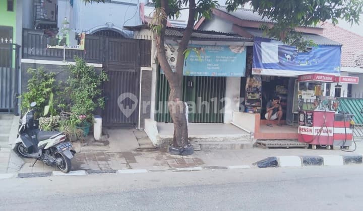 For Sale: 2-Story House with Front Kiosk, Cilincing, North Jakarta