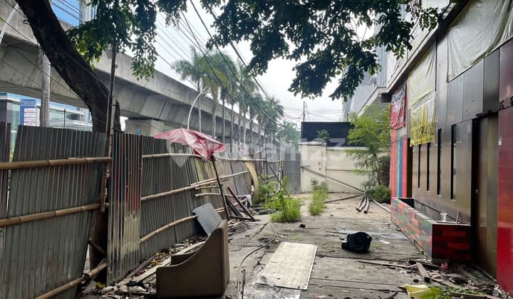 Tanah Gratis Bangunan Di Jl Bulevard Raya Kelapa Gading Jakarta Utara.lokasi Deretan Showroom Mobil Lebar 20 M.. Gacoan Ruang-usaha di Kelapa Gading