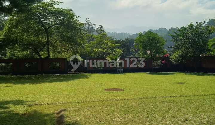 Vila View Gunung. Konsep Natural . Akses Jalan Cor Beton Dilalui 2 Mbl di Megamendung