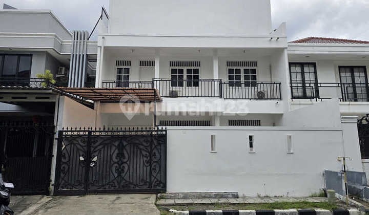Rumah 2 Lantai Semi Furnish Siap Huni Dijual Di Permata Buana