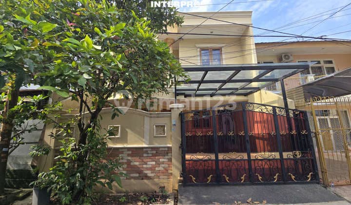 Rumah 2 Lantai Siap Huni Harga Terbaik Se Puri Indah Jakbar