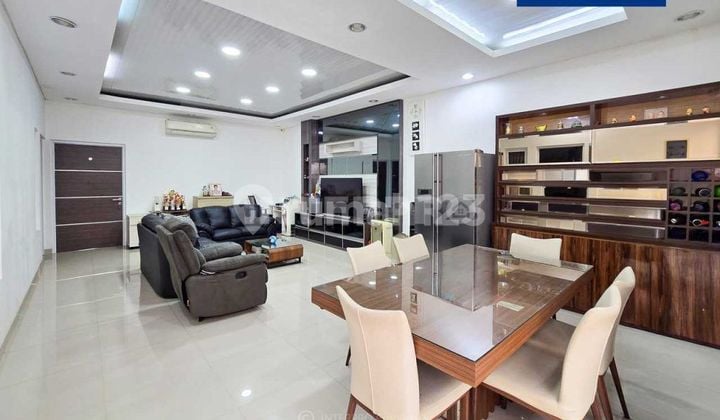 Rumah 3 Lantai Siap Huni Lokasi Strategis Di Tanjung Duren Jakarta Barat