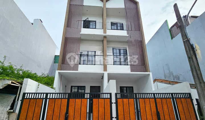3 Story Minimalist Brand New House For Sale In Taman Ratu