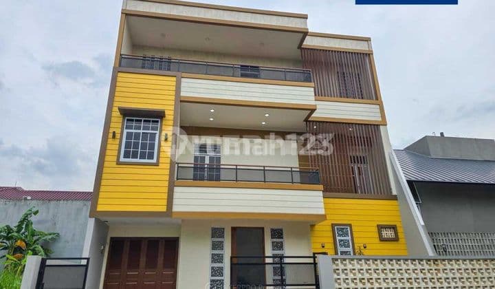 Rumah 3 Lantai Dijual Di Mega Kebon Jeruk