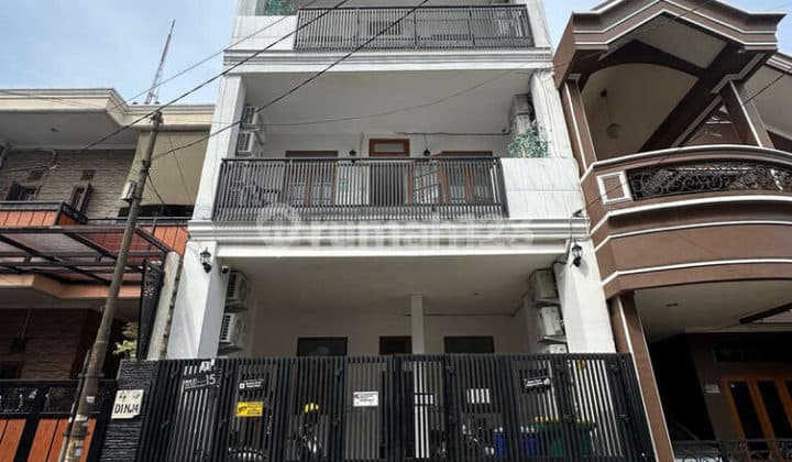 Dijual Rumah Kost 3.5 Lantai Di Meruya Selatan Full Furnished