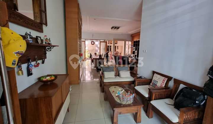 Rumah Hook 2Lantai, Siap Nego,Siap Huni di Tki 3 Bandung