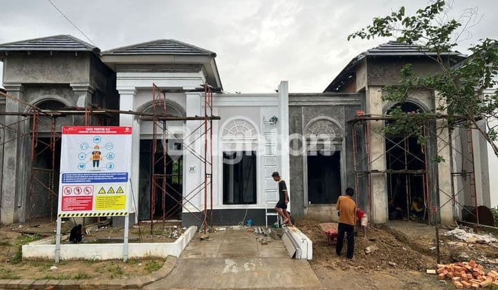 Rumah Minimalis Di Citra Grand Senyiur