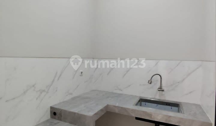 Yes 181*tenggilis Mejoyo New Modern Minimalist House*