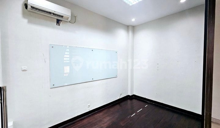 Downtown Commercial Mic‼️ *4-Story Office Building Above 4 Second Road Shop-House Plots on Jl A. Yani/ Ketintang Surabaya*