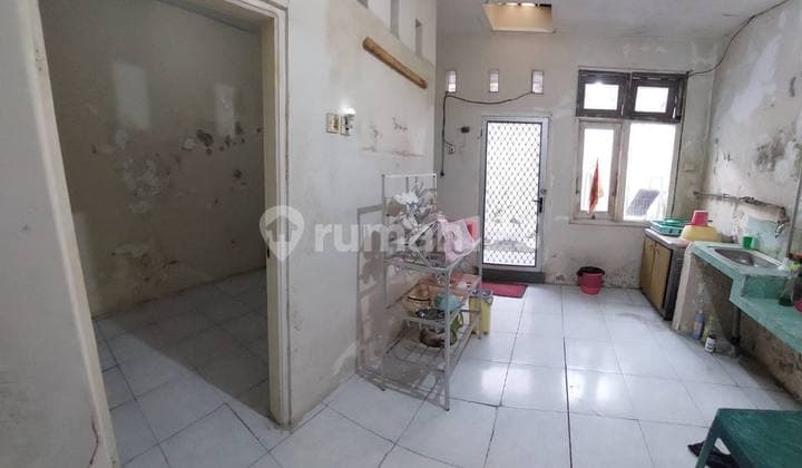 For Sale 2-Story House In Libra