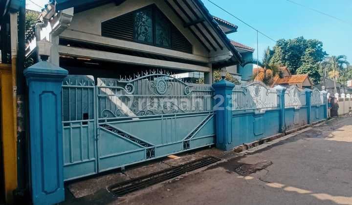 Rumah Besar di Cimanggu Dekat Stasiun Bogor