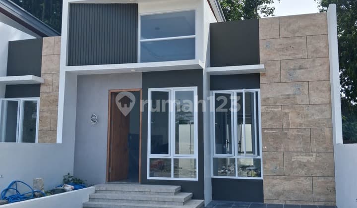 Ready-to-Occupy House Fast KPR Process Near Uii