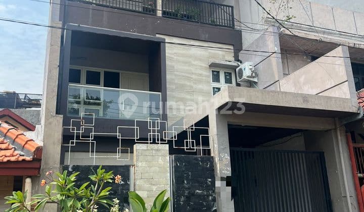 Dijual Rumah Daerah Dukuh Kupang Barat Cocok Untuk Kos-Kosan