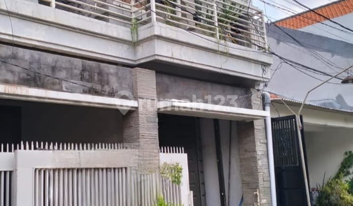 Dijual Rumah MInimalis Modern Area Simohilir