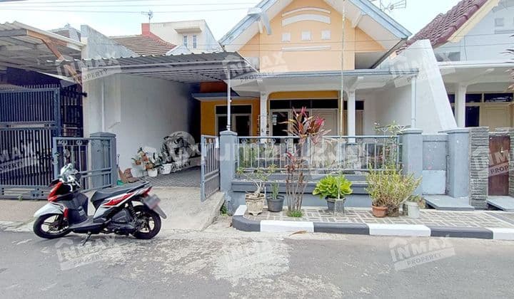 Rumah Nyaman Daerah Sulfat Dekat Rumah Sakit Dan Sekolah
