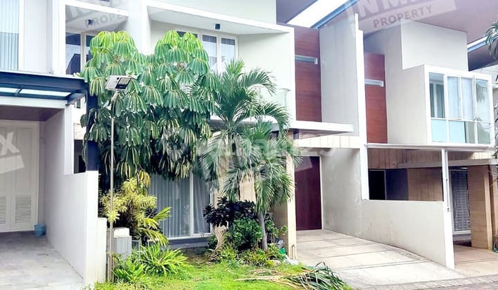 Rumah 4 Kamar Semi Furnished Ijen Nirwana (ijnir_yvn)