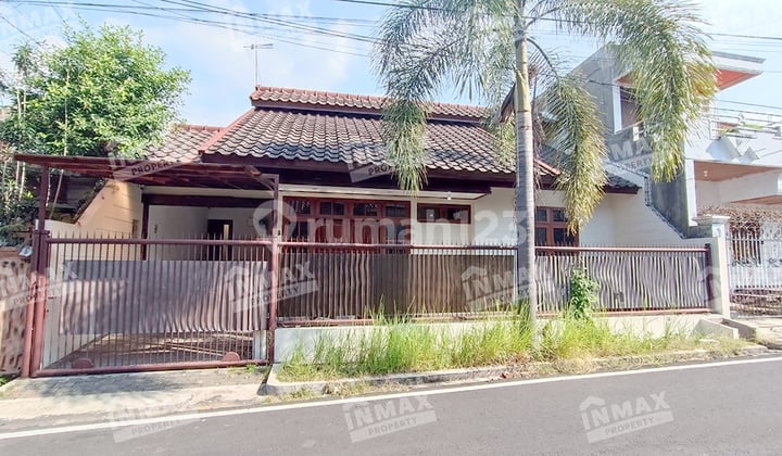 Rumah Luas Terawat Daerah Tidar Siap Huni