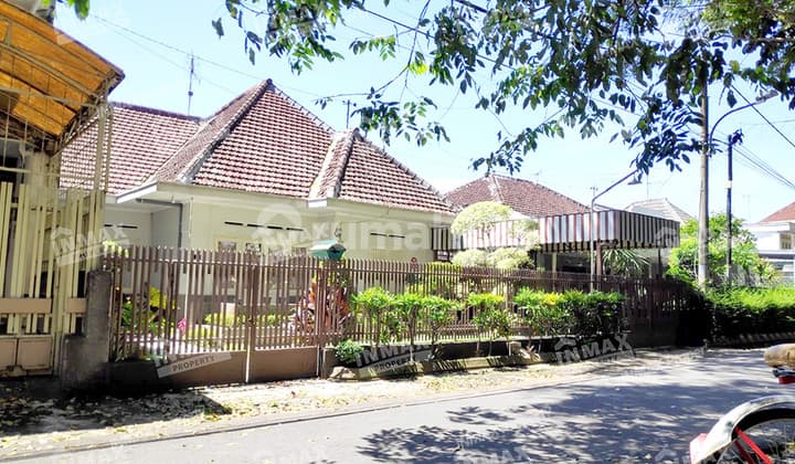 Rumah 3 Kamar di Andalas Tengah (anteng_ar)