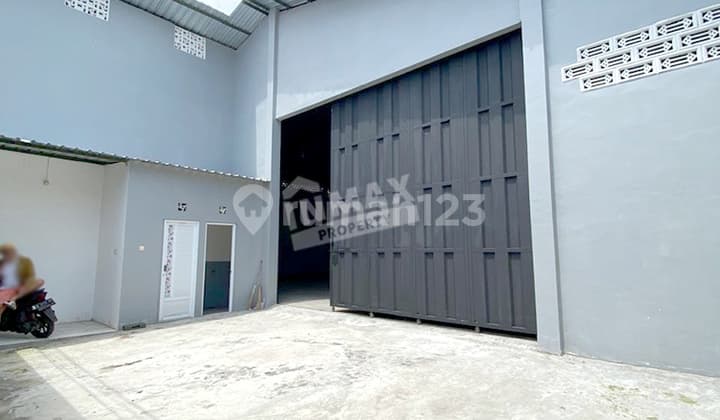 Gudang Siap Pakai di Singosari Dekat Akses Tol