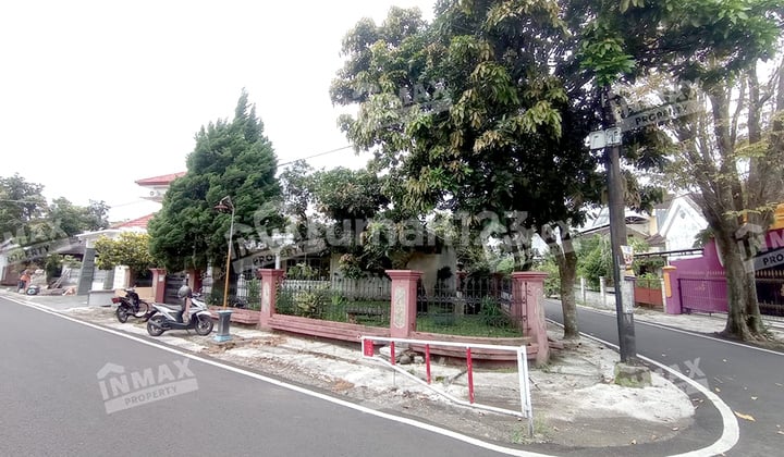 Rumah Hook 5 Kamar di Sawojajar (danlim_iv)