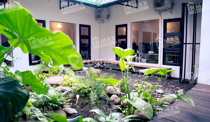 Spacious Hook House Furnished Suitable For Studio