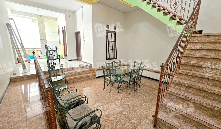 Rumah Daerah Bunga" Dekat Kampus (pke_liv)