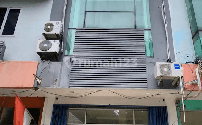 Ruko, 4 Lantai, di Jatinegara Sebrang Stasiun Jatinegara