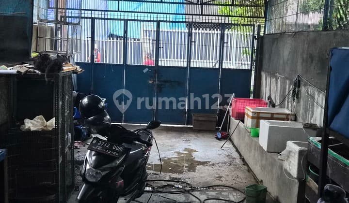 For Sale, Townhouse in South Teluk Gong 6, Suitable for Boarding Houses and can be Sold Per Unit.