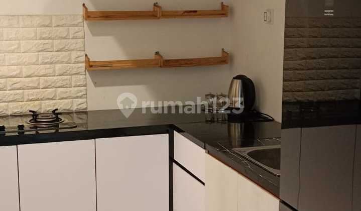 FOR SALE QUICKLY BEAUTIFUL AND LUXURIOUS HOUSE METLAND PURI WEST JAKARTA SEMI-FURNISHED