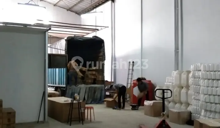 DISEWAKAN GUDANG TEKNO BSD CITY UKURAN 600M2 TANGERANG