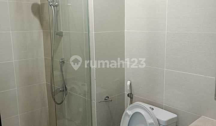 For Rent Fast Furnished Studio Apartment Puri Mansion Tower Crystal, West Jakarta