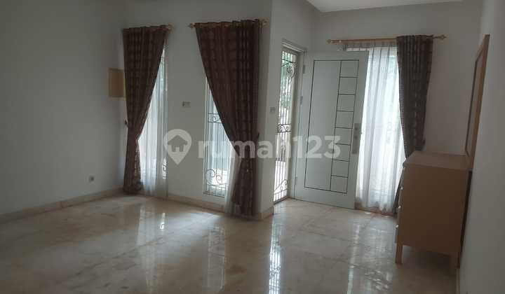 Rumah Sewa Lokasi Strategis di Jeruk Purut Raya