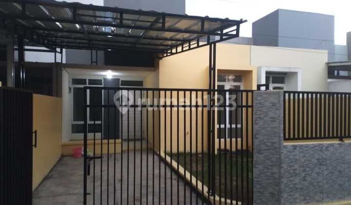 Rumah Jual Lokasi Strategis Daerah Pakansari, Cibinong, Bogor