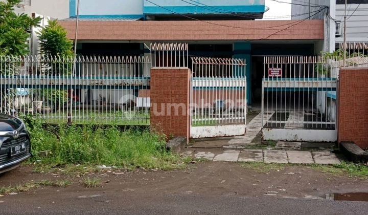 Dijual Rumah Jalan Comal Surabaya, Rumah Tengah Kota