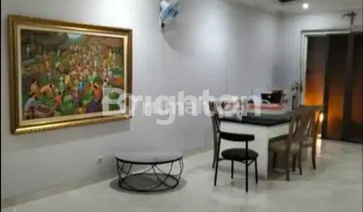 RUMAH MEWAH ALAM SUTERA TANGERANG SELATAN