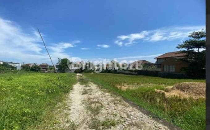 Land Plots In Berawa Bali-strategic Location And Premium Land Available Start 200m²