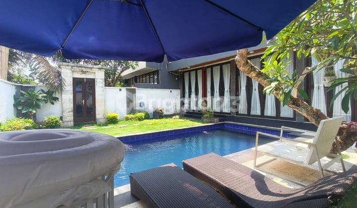 Vila Ungasan 220 M² SHM Furnished 2 Br 2 LT Dekat Sunday Beach
