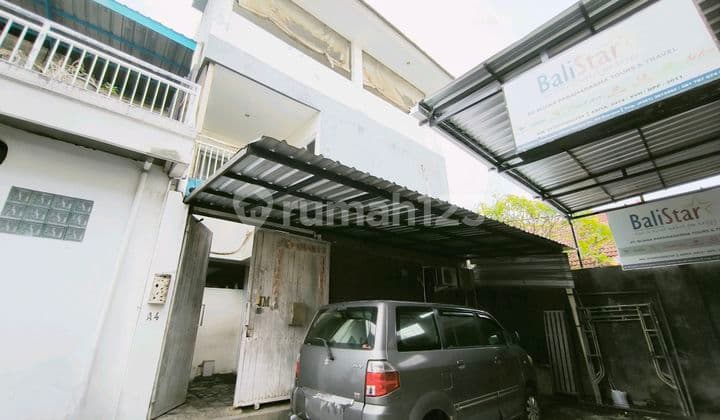 Jual Rumah 3 Lantai Di Pedungan Jl Piranha Bangunan 300 M² Shm