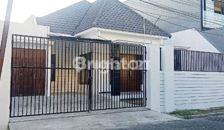 Disewakan Bagus Siap Huni Desain Lega Manyar Tirtomoyo