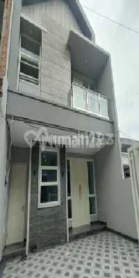 Rumah Baru Gress Minimalis Siap Huni Manyar Tirtoyoso