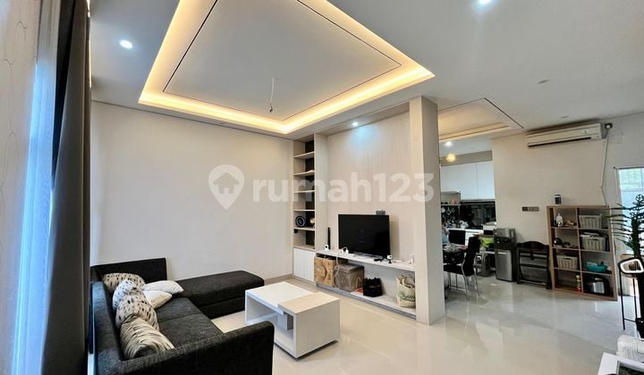 Dijual Rumah Baru Furnished Perumahan Jimbaran Akses Jalan Lebar