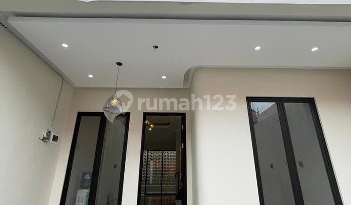 Rumah Baru Jual Murah Strategis Kebon Jeruk Jakarta Barat