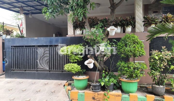 Rumah Hook Dalam Cluster Di Taman Raya Bekasi