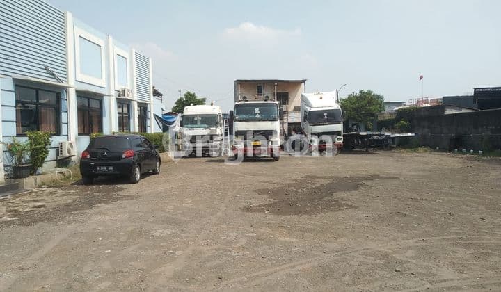 Lahan Parkir Kontainer Dan Kantor Lokasi Sangat Strategis